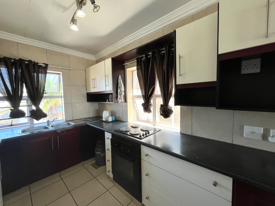 2 Bedroom Property for Sale in Da Nova Western Cape